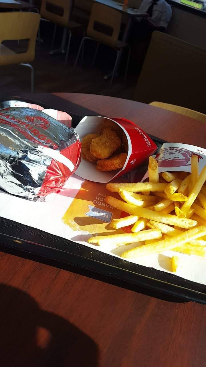 Wendys | restaurant | 6806 Garth Rd, Baytown, TX 77521, USA | 8322847655 OR +1 832-284-7655