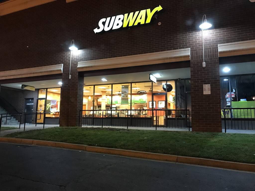 Subway Restaurants | restaurant | 1500 Benning Rd NE, Washington, DC 20002, USA | 2023880421 OR +1 202-388-0421