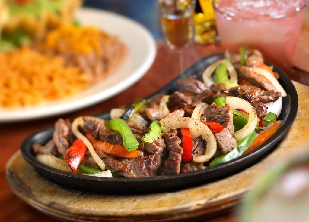 Miguels California Mexican Cocina | restaurant | 2417, 26592 Towne Centre Dr, Foothill Ranch, CA 92610, USA | 9495971079 OR +1 949-597-1079
