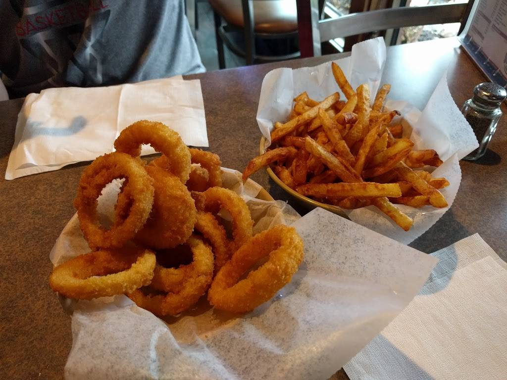 Stellas Bar & Grill | restaurant | 106 Galvin Rd S, Bellevue, NE 68005, USA | 4022916088 OR +1 402-291-6088