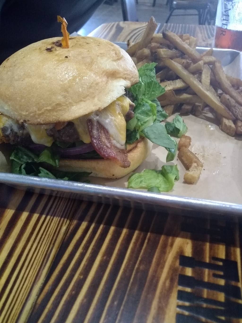 The Rack Pub and Eatery Rockport | restaurant | 3817 Hwy 35 S, Rockport, TX 78382, USA | 3613862540 OR +1 361-386-2540