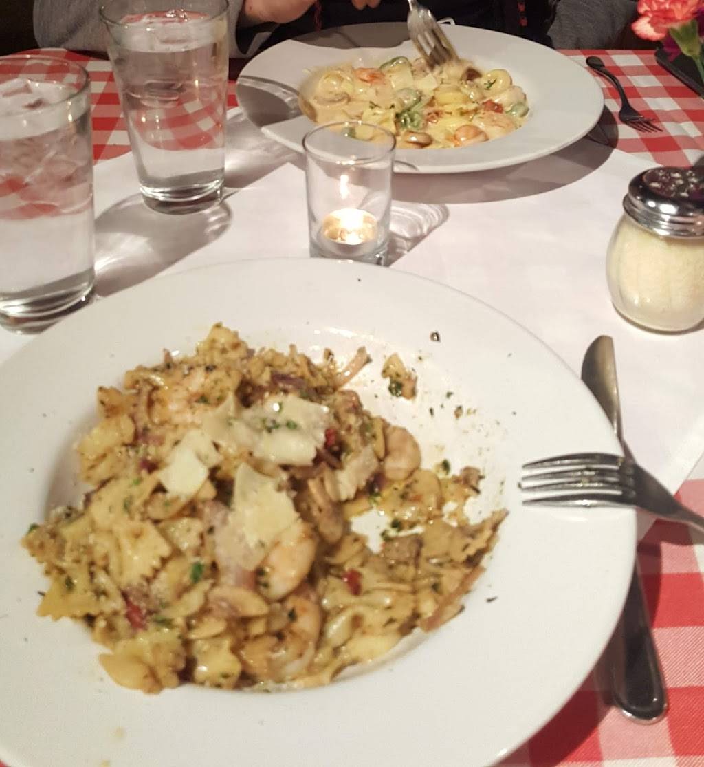 Pinocchios Incredible Italian | restaurant | 1751 Hover St, Longmont, CO 80501, USA | 3038349347 OR +1 303-834-9347