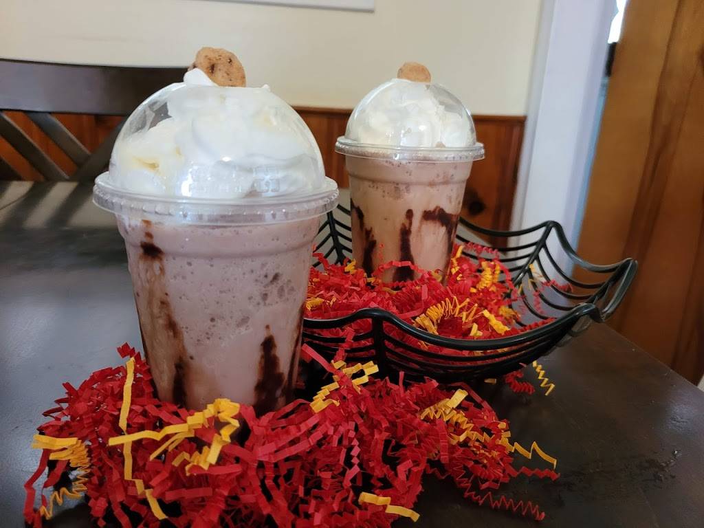 Lins Smoothies and Enegry Teas | restaurant | 6808 Belton St, Garden City, MI 48135, USA | 3134025105 OR +1 313-402-5105