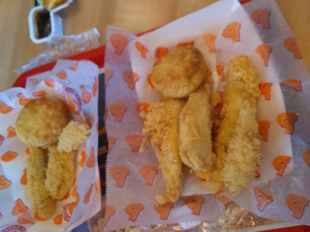 Popeyes Louisiana Kitchen | restaurant | 3021 W 16th St, Indianapolis, IN 46222, USA | 3179171468 OR +1 317-917-1468