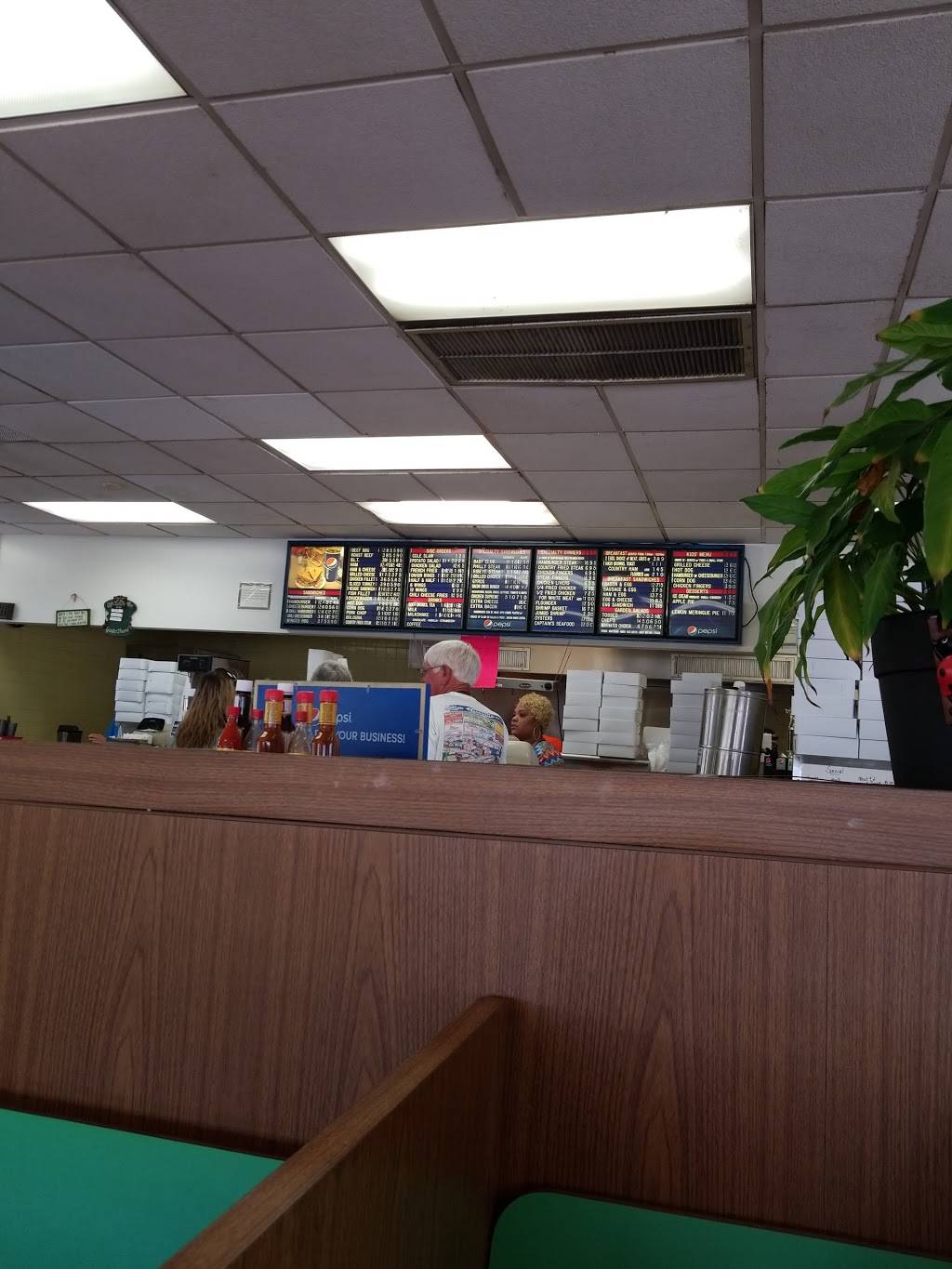 Petes Quality Foods | restaurant | 500 White Horse Rd, Greenville, SC 29605, USA | 8642990745 OR +1 864-299-0745