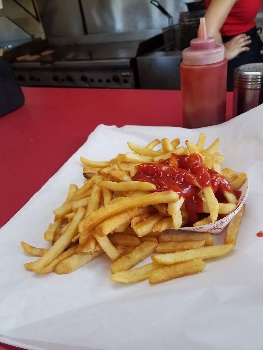 88 Giant Burgers To Go | restaurant | 19845 CA-88, Pine Grove, CA 95665, USA | 2092967277 OR +1 209-296-7277