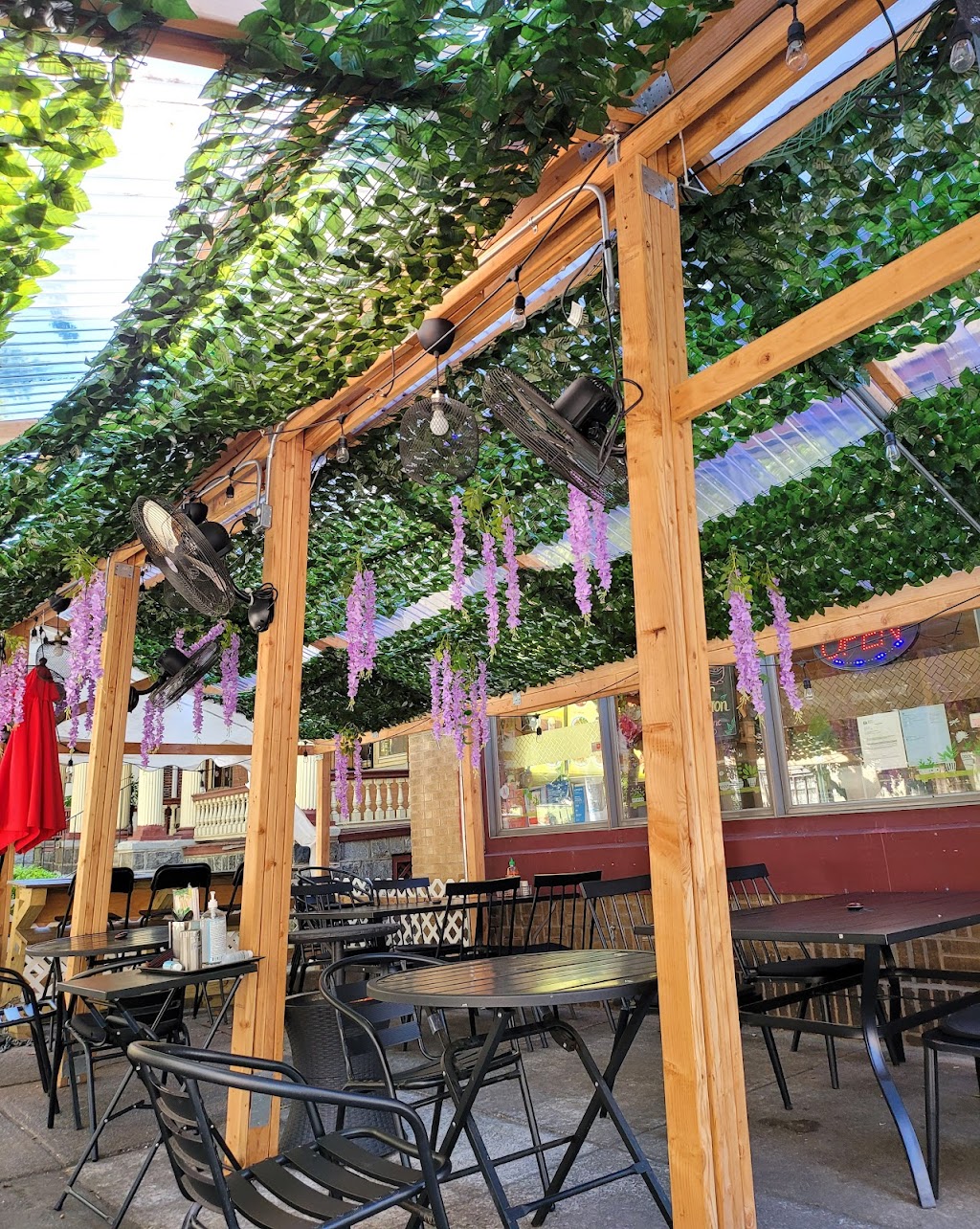 Phở & Café Saigon | restaurant | 4248 Spruce St, Philadelphia, PA 19104, USA | 2152226800 OR +1 215-222-6800