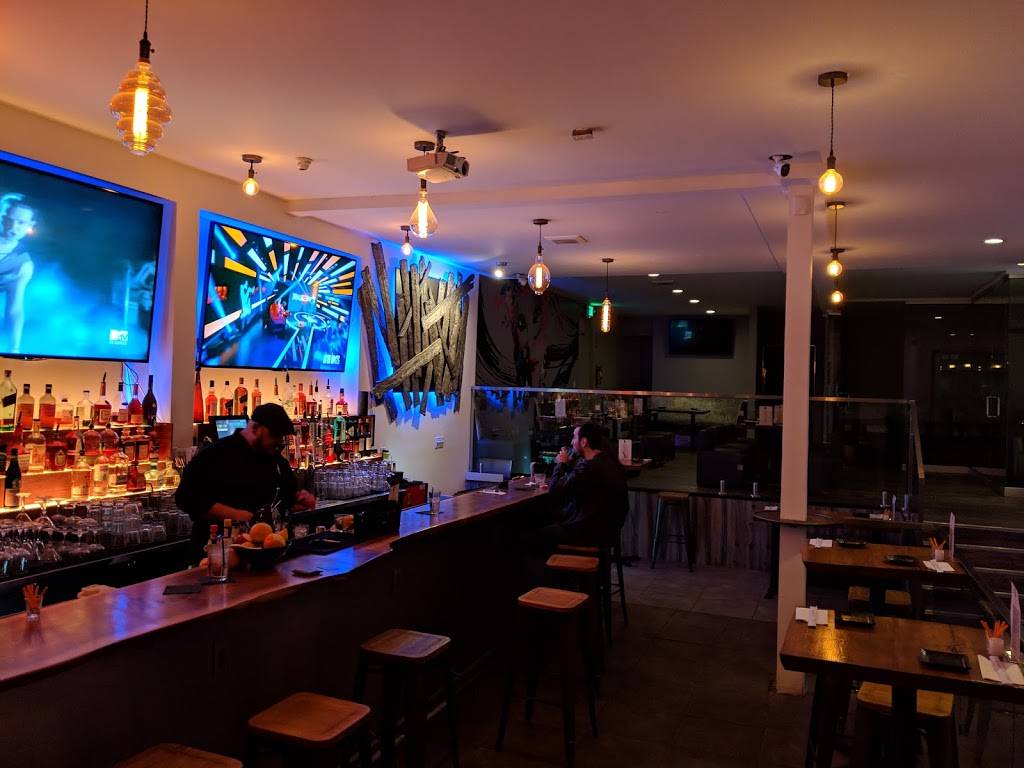 Aura Mixology & Chow | restaurant | 2368 3rd St, San Francisco, CA 94107, USA | 4158729662 OR +1 415-872-9662