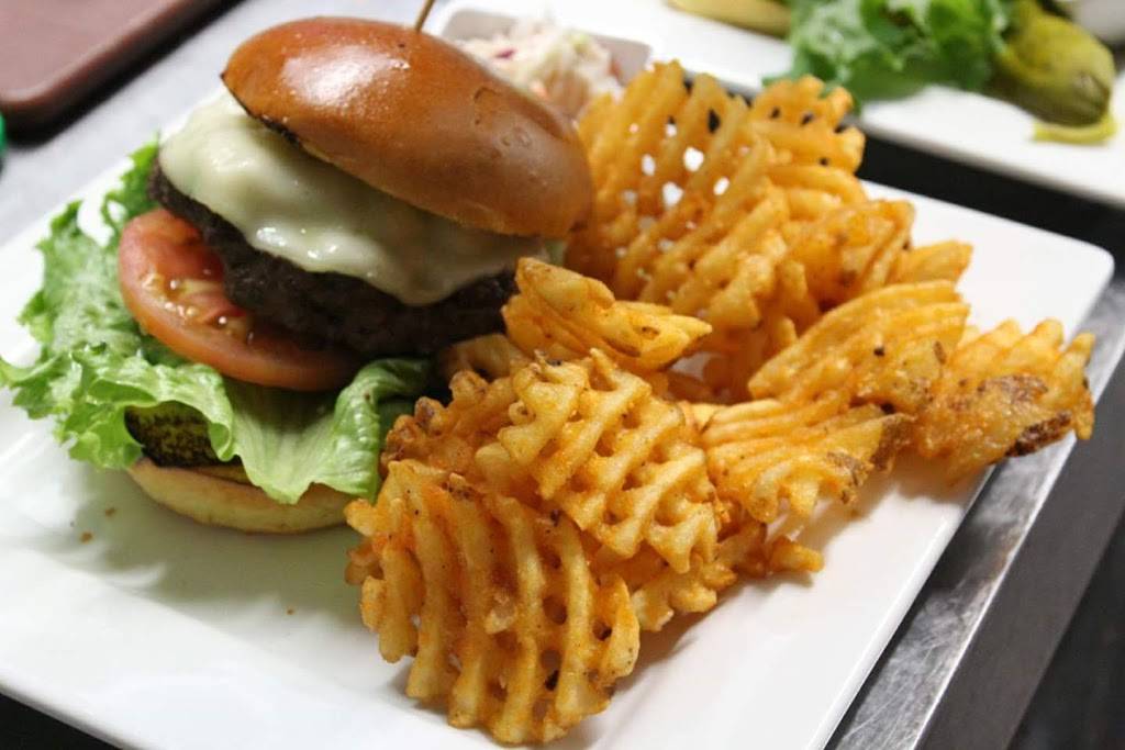 Sams Steak & Grill | restaurant | 58 Rockaway Ave, Valley Stream, NY 11580, USA | 5168370007 OR +1 516-837-0007