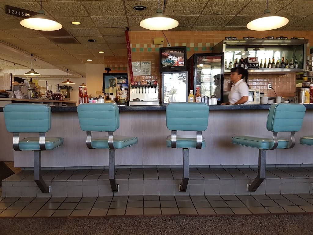 Vs Diner | restaurant | 5 Broadway Cir, King City, CA 93930, USA | 8313860503 OR +1 831-386-0503