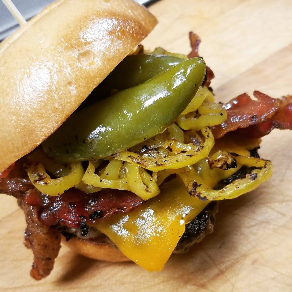 Buckys Grille | restaurant | 676 Stewart Creek Rd, Lehighton, PA 18235, USA | 5703864471 OR +1 570-386-4471