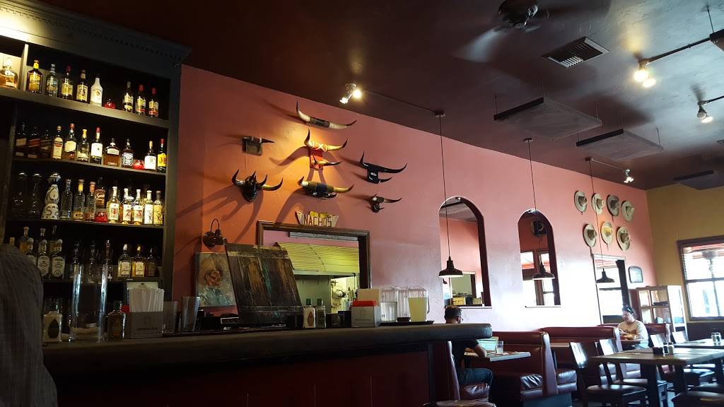 Ponces | restaurant | 4050 Adams Ave, San Diego, CA 92116, USA | 6192824413 OR +1 619-282-4413