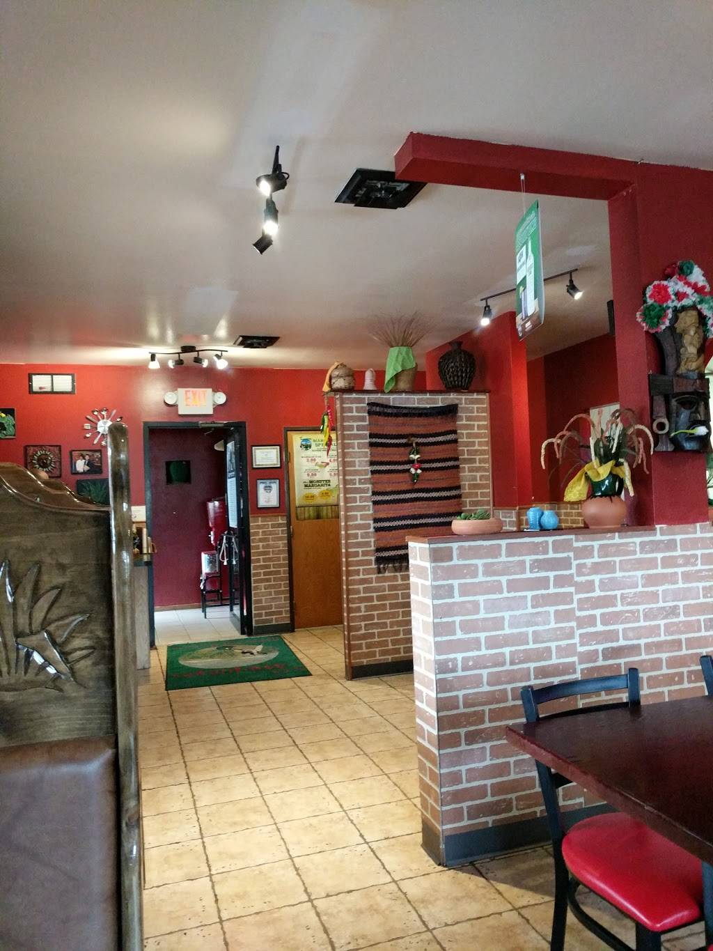 Los Magueyes | restaurant | 2648 Packerland Dr, Green Bay, WI 54313, USA | 9204898921 OR +1 920-489-8921