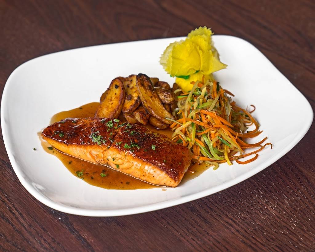 The Upper Crust Queens | restaurant | 67-11 Main St, Flushing, NY 11367, USA | 5853127878 OR +1 585-312-7878