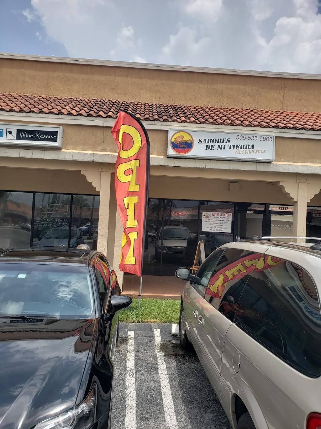 Gustos Latin Food | restaurant | 12239 SW 112th St, Miami, FL 33186, USA | 3056038951 OR +1 305-603-8951