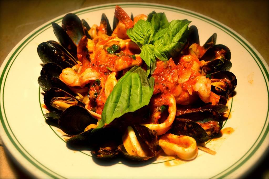 Joes Pizzeria & Restaurant | restaurant | 346 Union Ave, Holbrook, NY 11741, USA | 6319813029 OR +1 631-981-3029