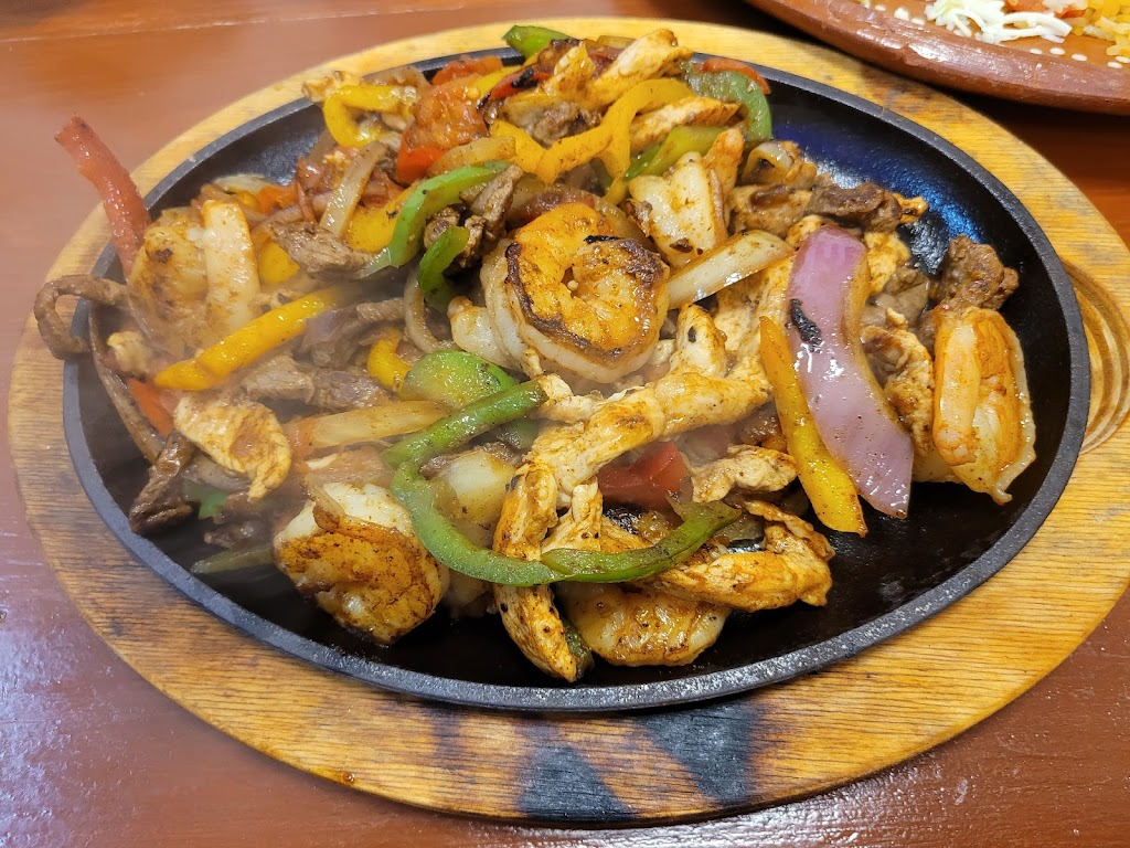 El Toro Mexican Grill | restaurant | 89 US-301 N, Baldwin, FL 32234, USA | 9042579212 OR +1 904-257-9212