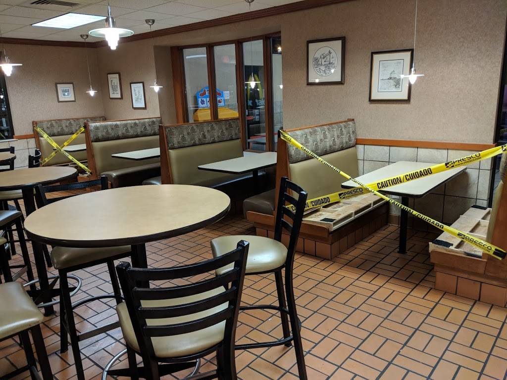 McDonalds | cafe | 7700 Reynolds Rd, Mentor, OH 44060, USA | 4409466408 OR +1 440-946-6408