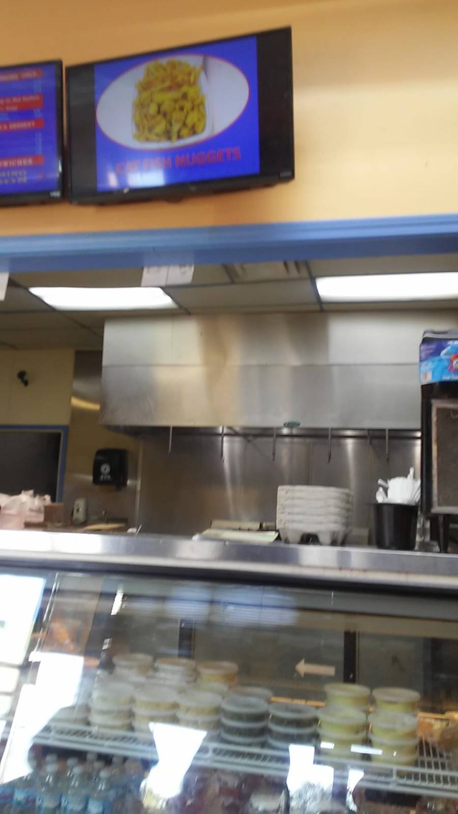 Sharx Fish & Chicken | restaurant | 3029 Prospect Ave, Kansas City, MO 64128, USA | 8169217500 OR +1 816-921-7500