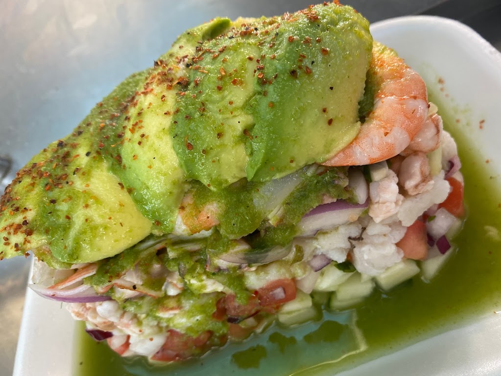 La Chalupa Mariscos #2 food truck | restaurant | 2200 Imperial Ave, San Diego, CA 92102, USA | 6193414521 OR +1 619-341-4521