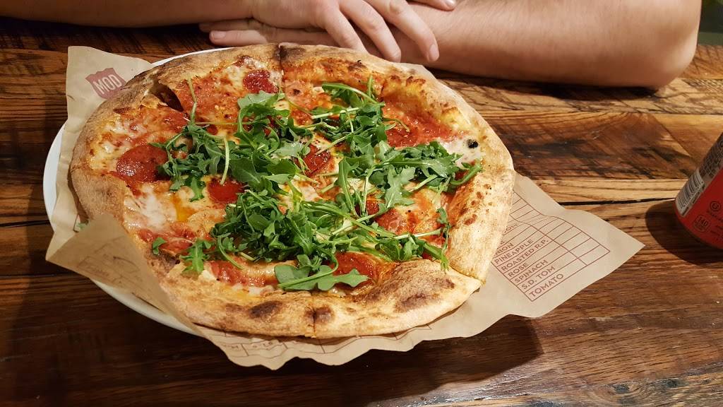 MOD Pizza | restaurant | 2000 El Camino Real #15, Santa Clara, CA 95050, USA | 6692922900 OR +1 669-292-2900