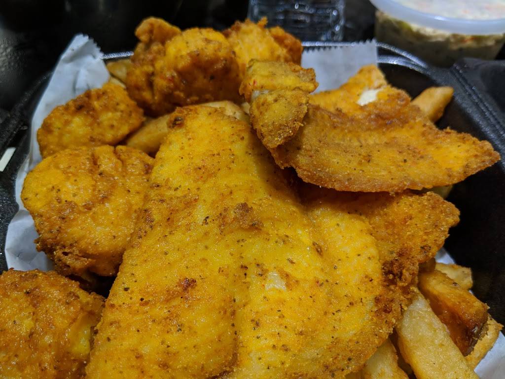 LightHouse | restaurant | 2451 Frederick Douglass Blvd, New York, NY 10027, USA | 2122032241 OR +1 212-203-2241