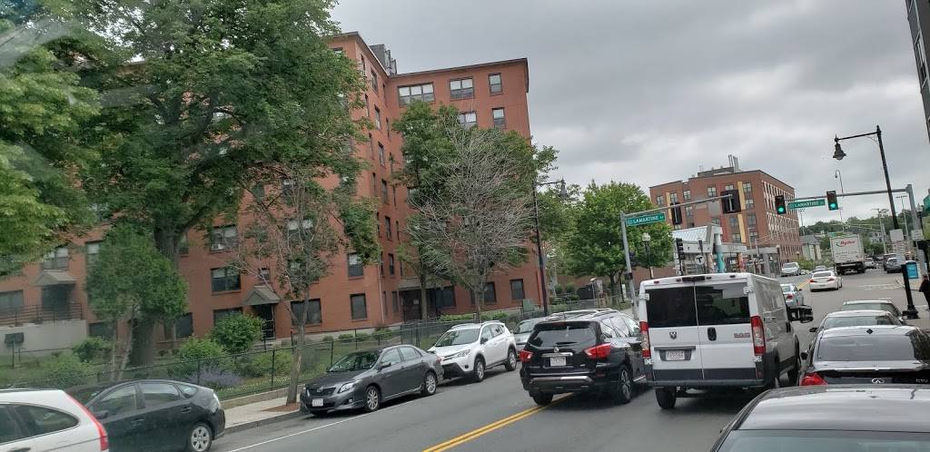 Yelys Restaurant and Coffee Shop (Dominican food) | cafe | 284 Centre St, Boston, MA 02130, USA | 6175242204 OR +1 617-524-2204