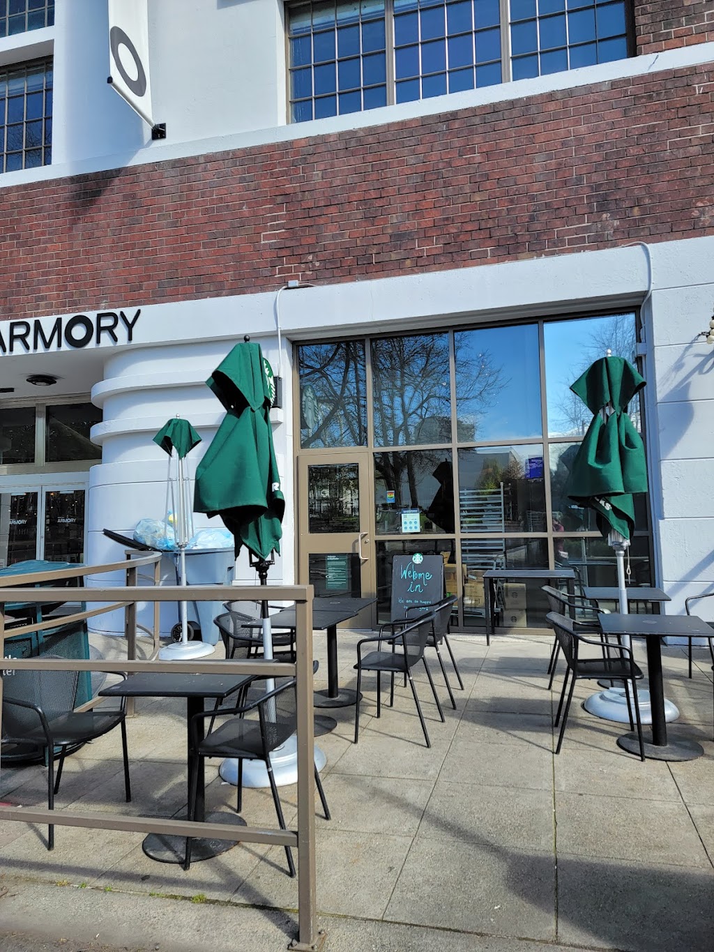 Starbucks | cafe | 305 Harrison St Suite 220, Seattle, WA 98109, USA | 2067284077 OR +1 206-728-4077