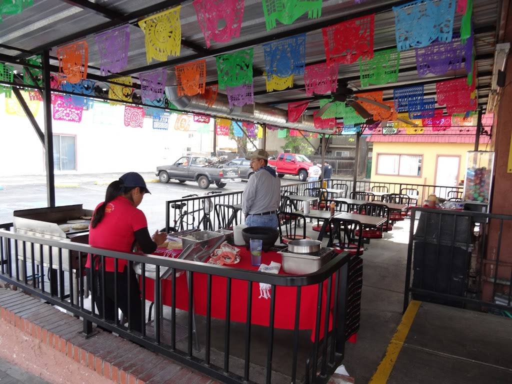 Chanos Drive-In | restaurant | 1030 E Las Tunas Dr, San Gabriel, CA 91776, USA | 6264510663 OR +1 626-451-0663