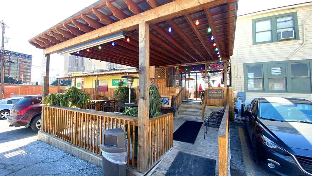 Guillermos | restaurant | 618 McCullough Ave, San Antonio, TX 78215, USA | 2102235587 OR +1 210-223-5587