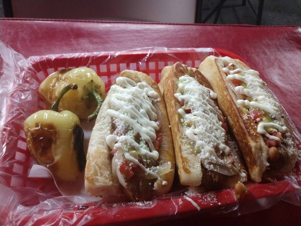 Lupitas Hot Dogs | restaurant | 16456 N 32nd St, Phoenix, AZ 85032, USA | 6022965645 OR +1 602-296-5645