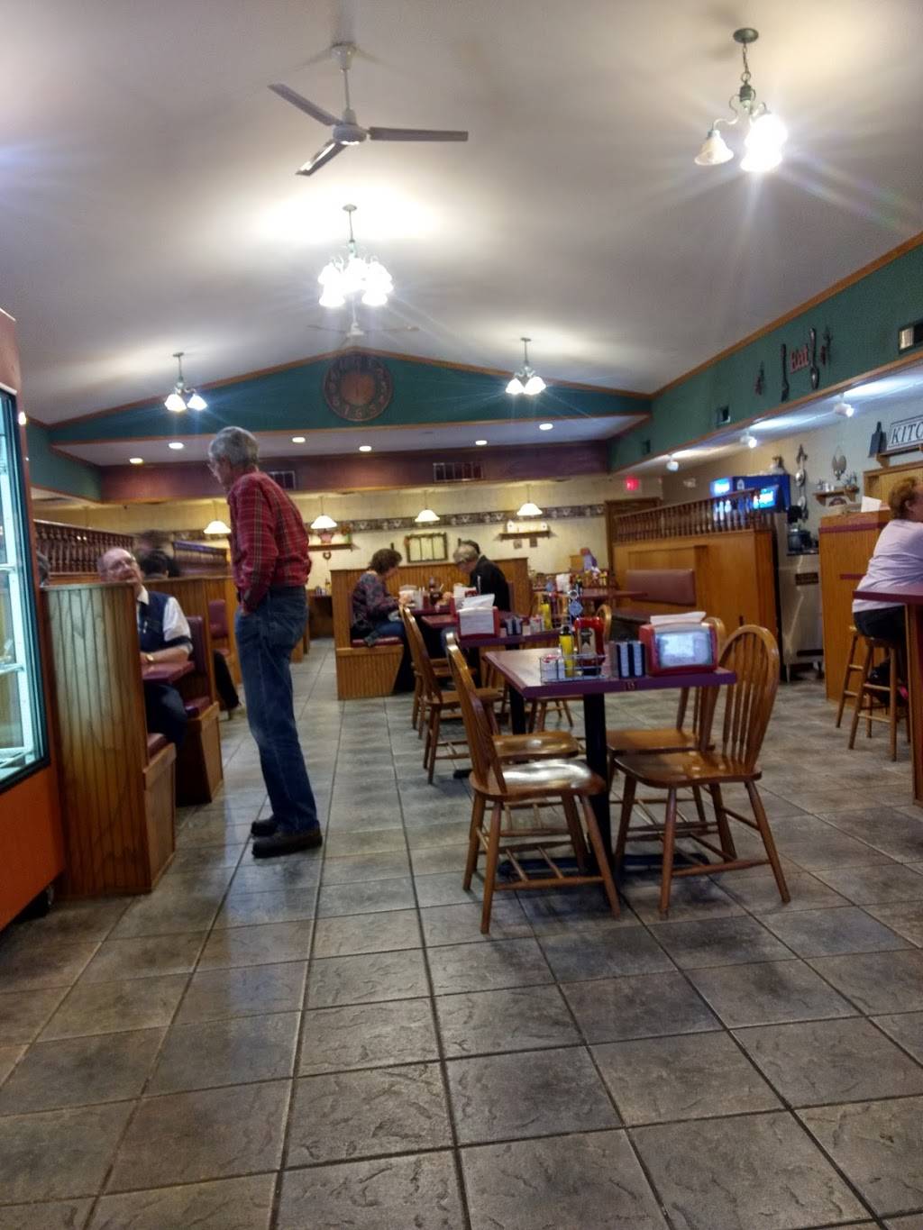 Main Street Grill | restaurant | 819 E Main St, Crestline, OH 44827, USA | 4196833433 OR +1 419-683-3433