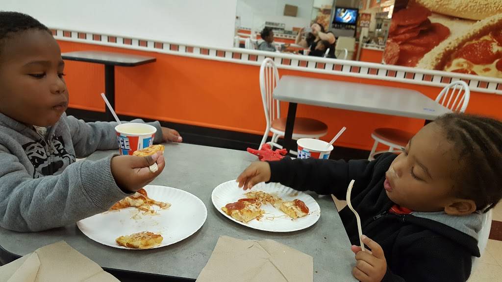 Little Caesars Pizza | meal takeaway | 3175 W 3rd St, Bloomington, IN 47404, USA | 8123331462 OR +1 812-333-1462