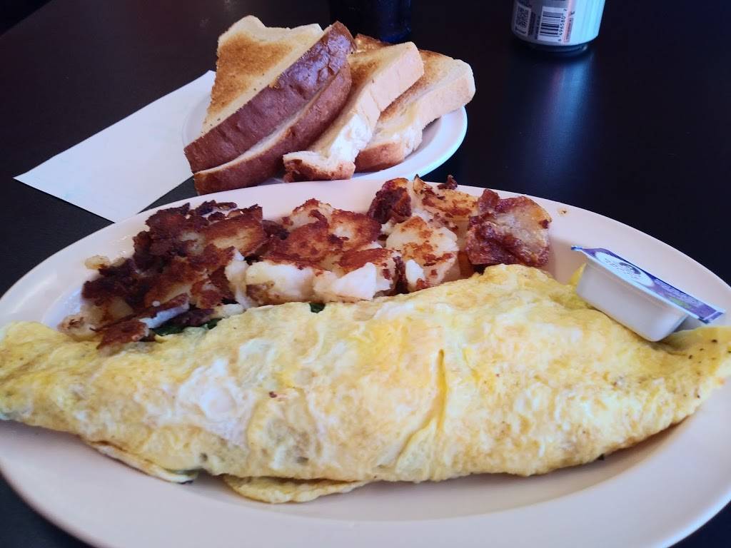 Brendas On the Causeway | restaurant | 314 Causeway Blvd, Dunedin, FL 34698, USA | 7277341405 OR +1 727-734-1405