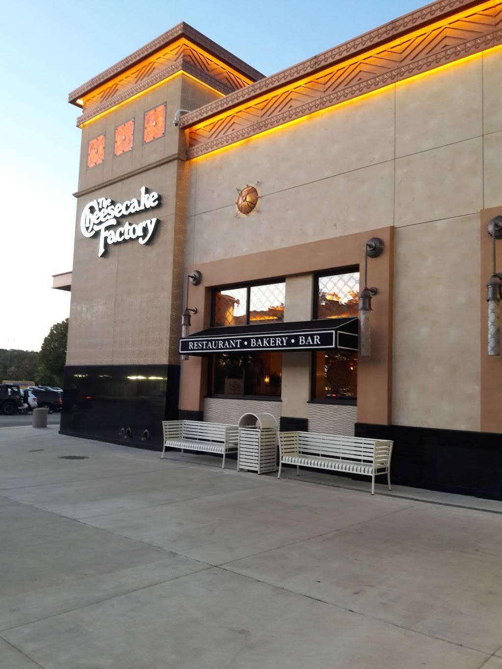 The Cheesecake Factory | restaurant | 1800 Galleria Blvd, Franklin, TN 37067, USA | 6155039726 OR +1 615-503-9726