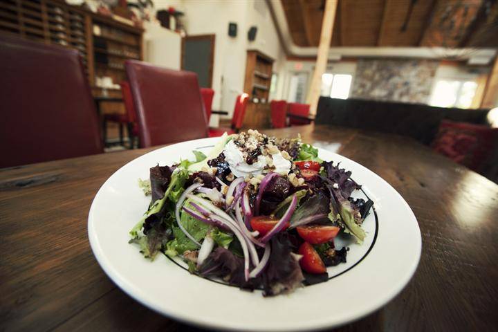 Black Dog Bistro | restaurant | 5540 Manotick Main St, Manotick, ON K4M 1A6, Canada | 6136923779 OR +1 613-692-3779