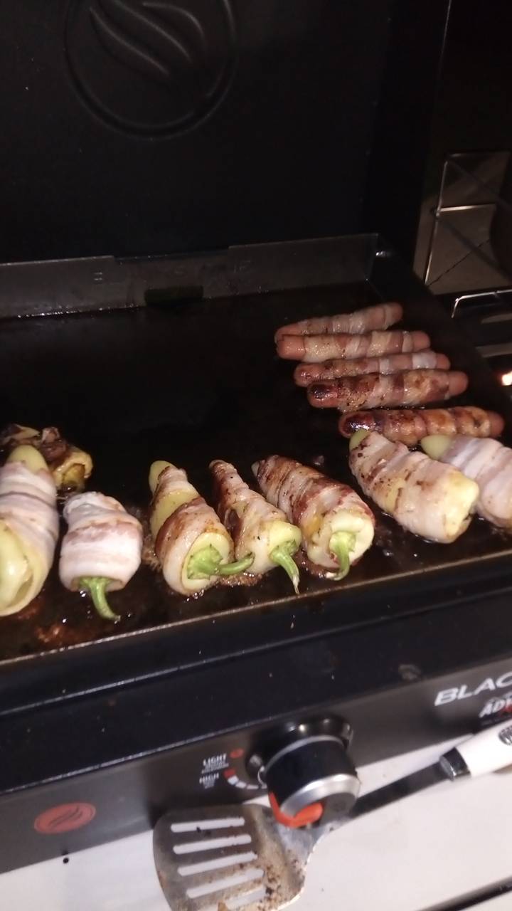 DOGOS LA YAQUESITA | meal takeaway | 8537 Williams Rd, Fontana, CA 92335, USA | 3239444816 OR +1 323-944-4816