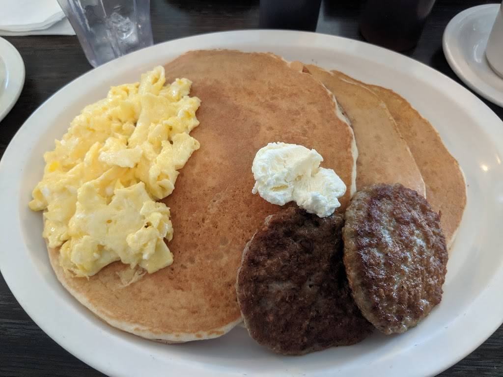 Cindys Country Cafe | restaurant | 1672 Superior St, Three Lakes, WI 54562, USA | 7155463733 OR +1 715-546-3733