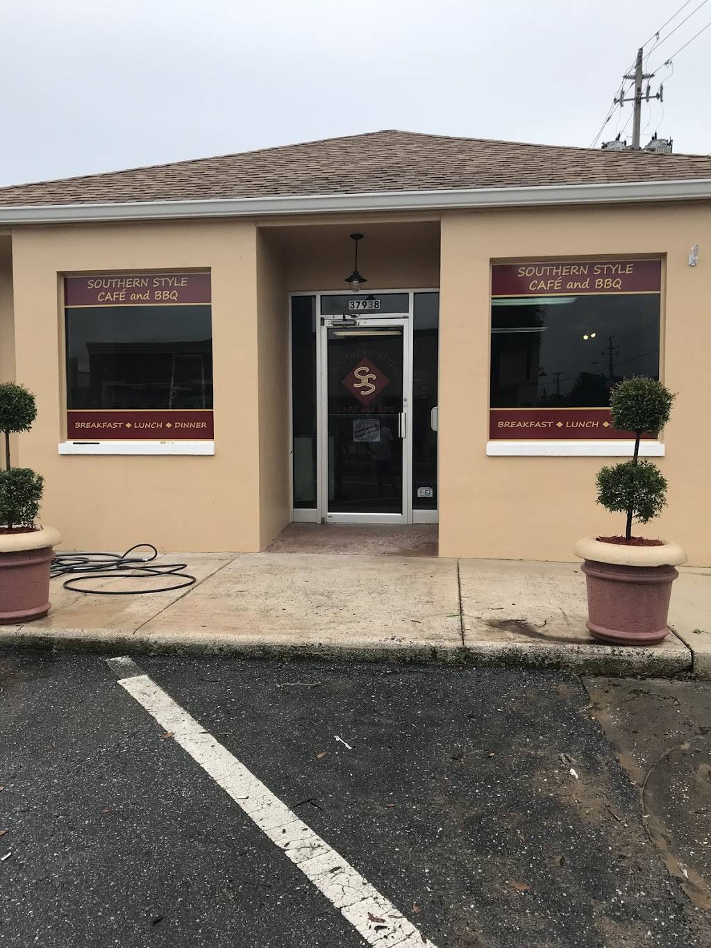 Southern Style Cafe and BBQ | restaurant | 37938 Meridian Ave, Dade City, FL 33525, USA | 3524375425 OR +1 352-437-5425