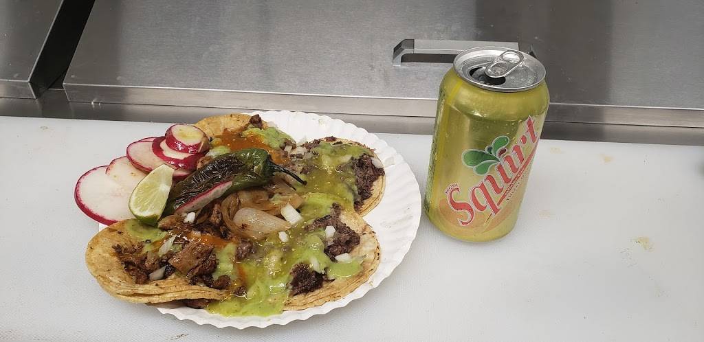 Tacos Los Viejones | restaurant | 90 W 84th Ave, Thornton, CO 80260, USA | 7205778381 OR +1 720-577-8381