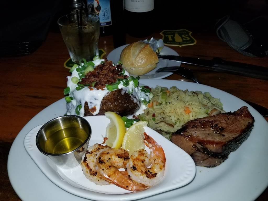 Tahoe Joes | restaurant | 7006 N Cedar Ave, Fresno, CA 93720, USA | 5592999740 OR +1 559-299-9740