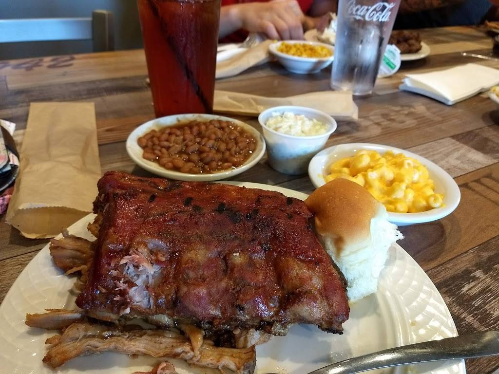 Boondocks Sports Bar & Grill | restaurant | 4201 us Old US hwy 221 s, Marion, NC 28752, USA | 8287568300 OR +1 828-756-8300