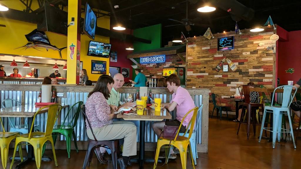 Fuzzys Taco Shop | restaurant | 12241 E Colonial Dr, Orlando, FL 32826, USA | 4075121536 OR +1 407-512-1536