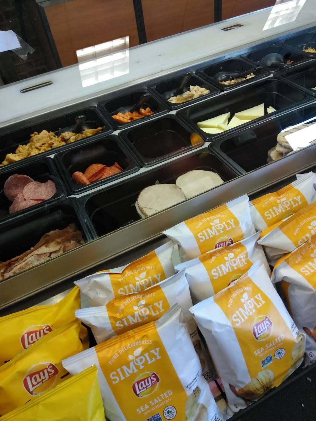 Subway Restaurants | restaurant | 1756 W Lake St, Hanover Park, IL 60133, USA | 6307360180 OR +1 630-736-0180