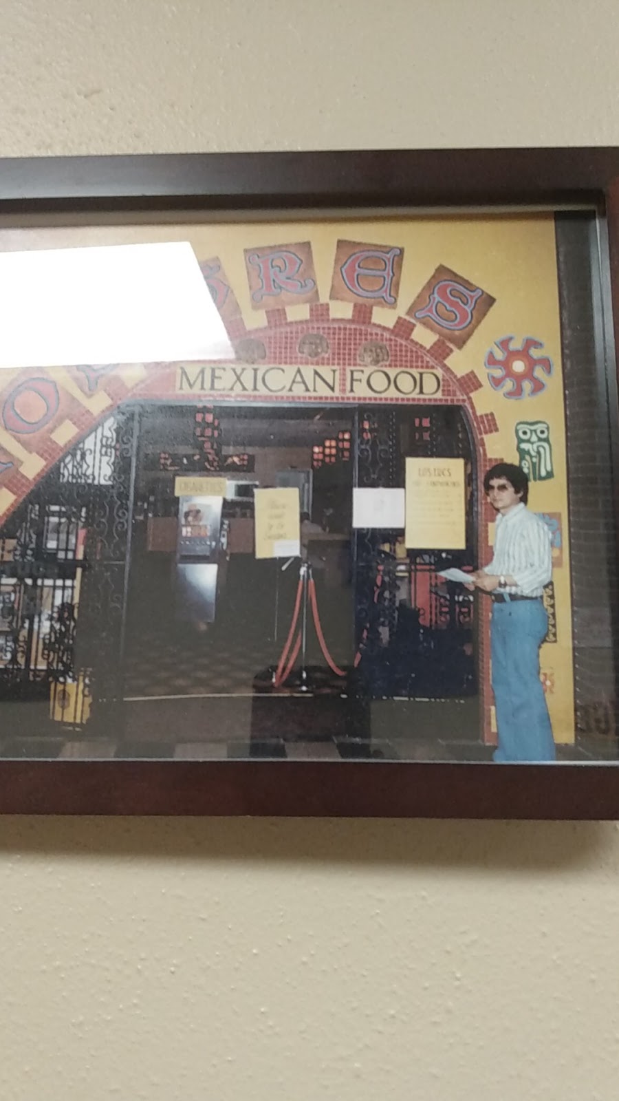 Los Tres Inc | restaurant | 3505 Dillon Dr, Pueblo, CO 81008, USA | 7195428550 OR +1 719-542-8550