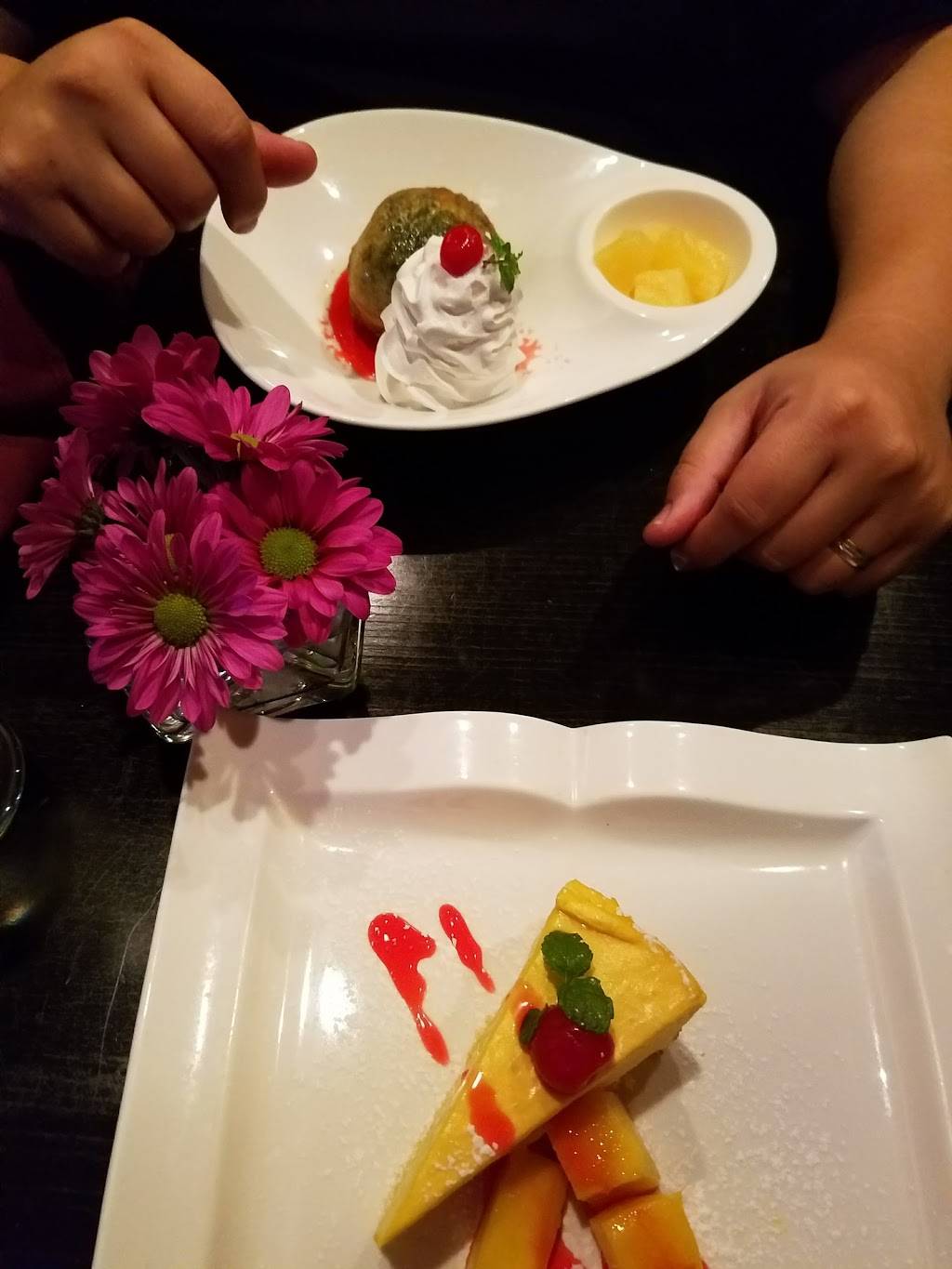 Tom Yum Koong | restaurant | 305 Boulevard, Hasbrouck Heights, NJ 07604, USA | 2012883840 OR +1 201-288-3840