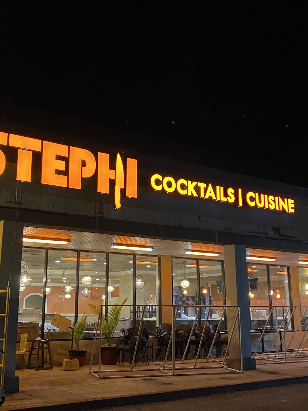 Stephi Cocktails & Cuisine | restaurant | 25241 Perdido Beach Blvd Unit 101, Orange Beach, AL 36561, USA | 2519819800 OR +1 251-981-9800