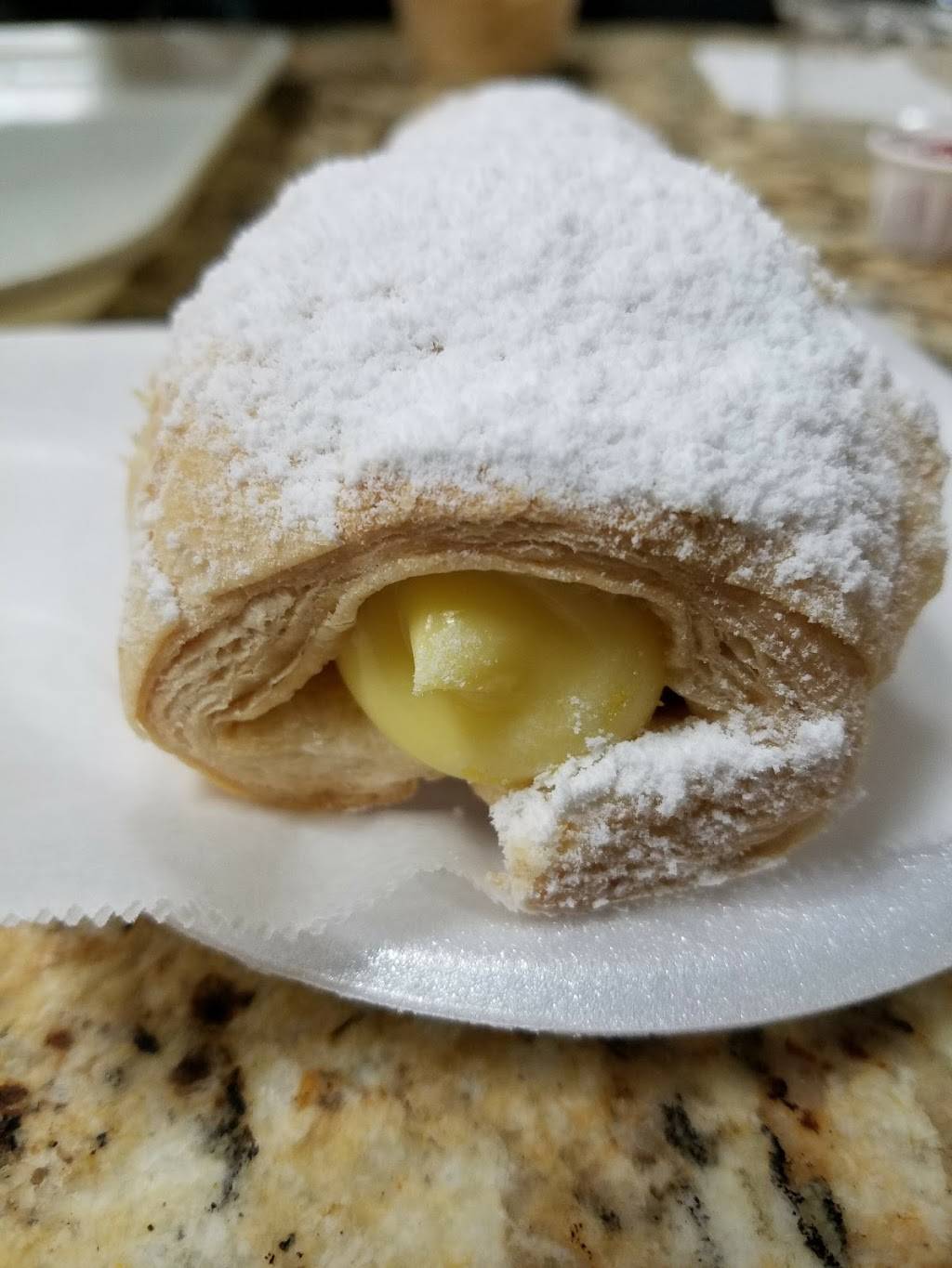 Melao Bakery | restaurant | 1912 Fortune Rd, Kissimmee, FL 34744, USA | 4073481777 OR +1 407-348-1777