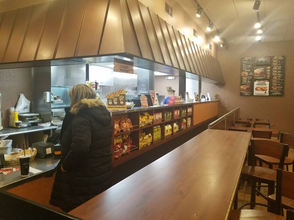 Penn Station East Coast Subs | meal takeaway | 3401 Bardstown Rd, Louisville, KY 40218, USA | 5024582625 OR +1 502-458-2625