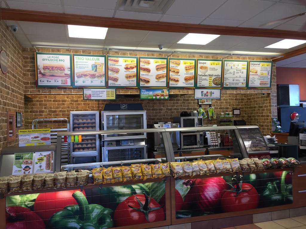 Restaurant SUBWAY | restaurant | 300 Rue Valmont #102, Repentigny, QC J5Y 3X6, Canada | 4509324192 OR +1 450-932-4192